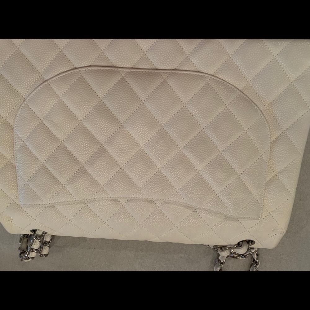 CHANEL Caviar leather Maxi - Picture 10 of 14